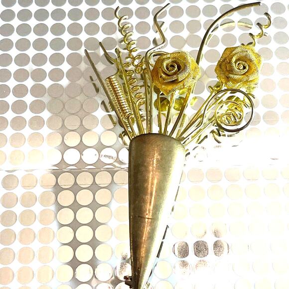 Vintage Gold Tone Floral Arrangement Shaped Brooch Lapel Pin B #18 - Picture 6 of 8